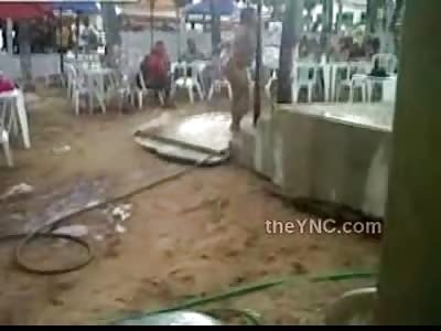 Funny Thing Happens While Crazy Girl Pole Dances in Public....WATCH THIS!!!