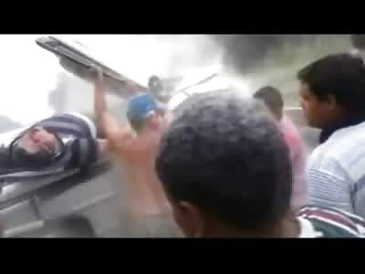 Passenger stuck inside of Car in Frantic Attempt at Rescue by Good People