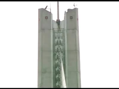 Arghhhhhhh Man Jumps to his Death from VERY High Bridge