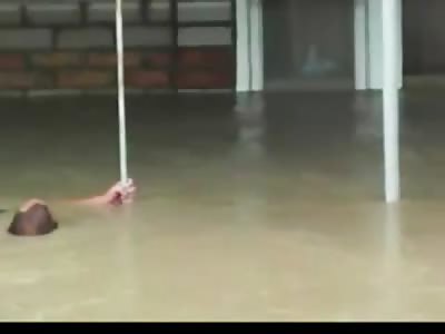 GIVING UP: Man Can't Hold on any Longer Once Hypothermia Sets in