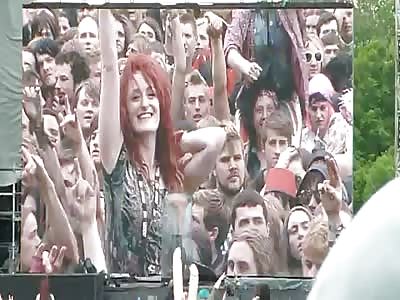 Concert Crowd in the UK Flash their Boobs to the Band on Stage?