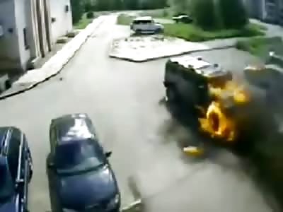 Union Worker Pissed he Had to Work Through Lunch... Sets Fire to His Bosses Hummer....Idiot Alos Sets Himself on Fire 