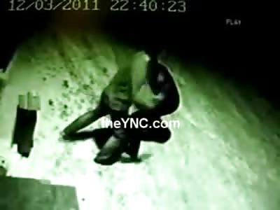 Man pulls a Gun during Fight outside Bar and Kills Man in front of his Girlfriend