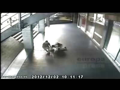 Fight at a Shopping Center leads to Stabbing Death of Man