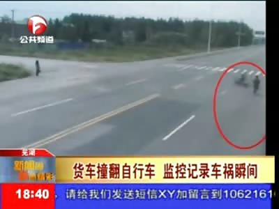 Bicyclist in LaLa Land Killed by Swaying Truck