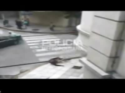 Street Justice at its Greatest...Crowd Runs Thief Over then Beats Him for Robbing Elderly Man