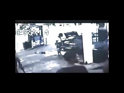 Woman Fatally Shoots a Man with a Shotgun she Nonchalantly has in her Trunk