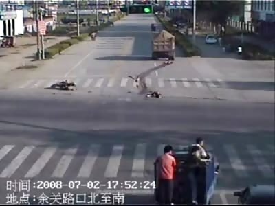 BRUTAL: Biker is Dragged on the Concrete with Full Weight of Dump Truck on Top of Him and leaves a Guts Streak on the Street (Watch Slow Motion, and Zoom View)
