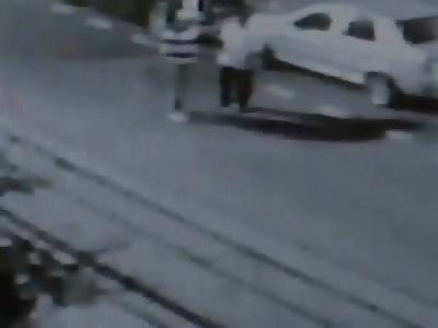 Man wants Victim to Apologize..He Doesn't so the Man is Executed in the Street 