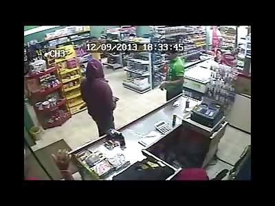 Sawed-Off Shotgun vs. Off Duty Cop...