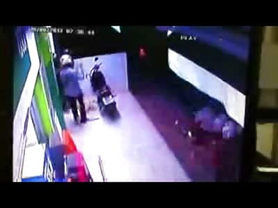 Man Tries to Defend Himself but is Brutally murdered..Stabbed to Death and left to Die