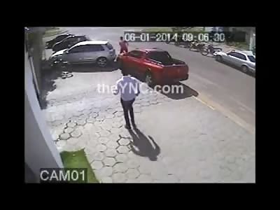 Thieves Get More than They Bargained For when People come to the Aid of Man Being Robbed