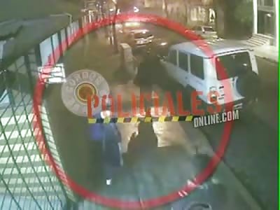 Ridiculously Fast Reacting Man Shoots and Kills Thief in Lightning fast Fashion 