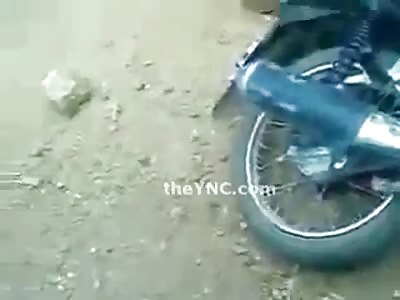 Police Arrive JUST in Time to Save a Man from Death..His Friend was Killed with a Pick Ax and Lies Right Next to Him 