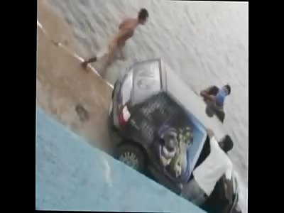 Kid at a Beach party pulls Knife and Randomly Attacks another in Stabbing