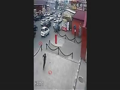 Man Running from Police Drops his Gun, Picks it Up and puts a Bullet in his Own Head