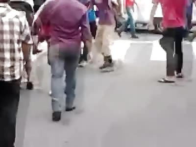 Homeless Man is Literally Lynched after he Went up and Down the Street Breaking Car Windows