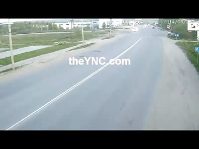 Head on Collision Results in Amazing Fireball Explosion 