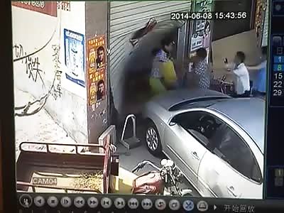 Savage Thugs Viciously Attack a Store Owners Family