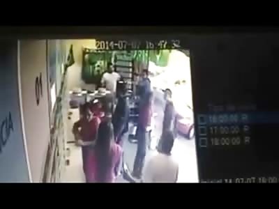 uick Thinking and Quick Draw Store Clerk Shoots Dead a Bumbling Robber