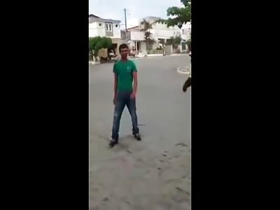 Both of These Guys Cant Fight but One is Worse than the Other 