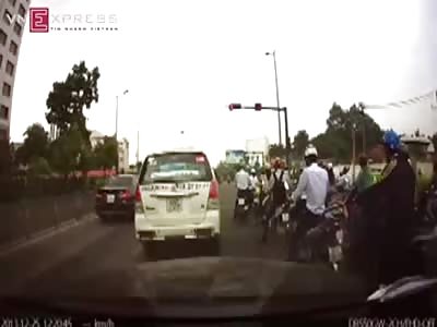 Wrong car to steal a mirror from