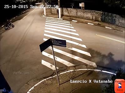 4 Guys 2 Bikes: Intersection Robbery