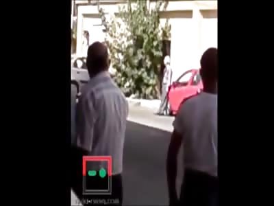 Old Man Commits Suicide With a Headshot in Front of a Crowd