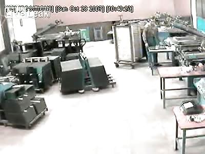 Shop worker crushed to death as he tries to fix it.