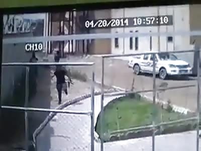 Suicide Bomber Blows Up Himself in Baghdad University