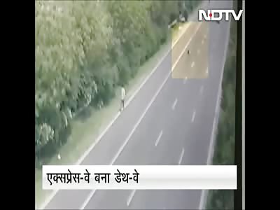 Moronic Pedestrian Trying to Crossing Highway is Fatally Struck by Car