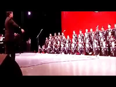 Stage Collapse 80 People Fall Instantly  