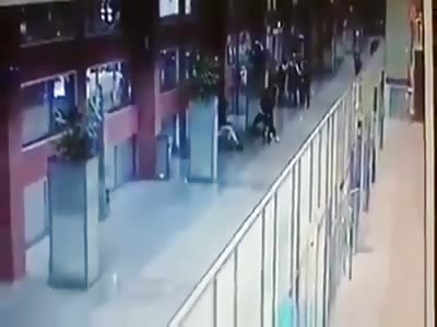 This is One Way to End a fight during Holiday Shopping 