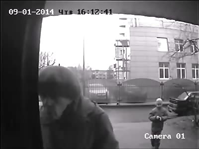 Man Brutally Attacks 2 grandma in floor