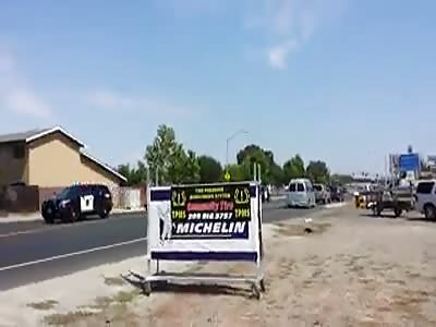 HUGE COP CHASE AND SHOOT OUT, PROBABLY OVER 1000 ROUNDS ARE FIRED.(NEW)