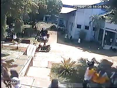 Student killed with blows of machetes