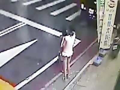 2 YEARS CHILD DIES HIT BY A CAR