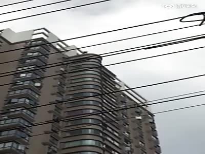 17 YEAR OLD WOMAN JUMPS OF BUILDING - ANOTHER ANGLE