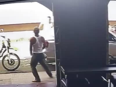 STUNNING MACHETE FIGHT IN NICARAGUA...Super Man takes on 2 Maniac Machete Guys with just a Small Knife 