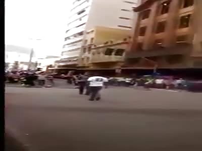 MAN THAT THREATENED TO KILL SOMEONE WITH A KNIFE IS SHOT BY POLICE