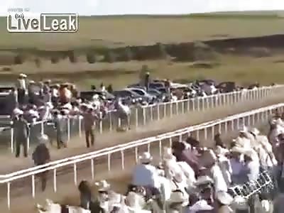 OMG!!! EVEN HURT, THE POOR HORSE STILL SO RAN!