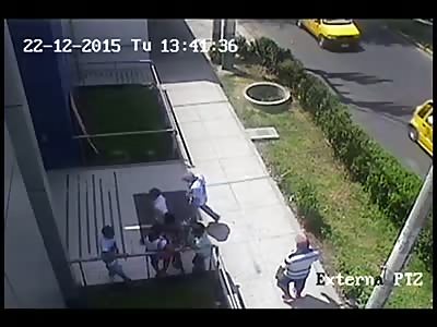 BANK GUARD HURTS BURGLARS BUT IS KILLED IN SHOOTING - EXTENDED VERSION