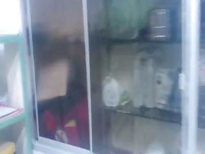 MAN WITH SHATTERED LEG ENTER WALKING IN HOSPITAL