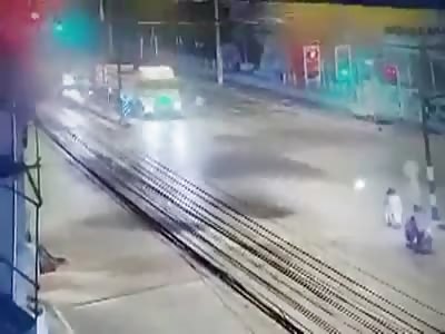 CYCLIST DIES RUN OVER BY TRUCK