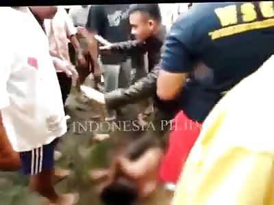 MOTORCYCLE THIEF RECEIVES MOB JUSTICE 