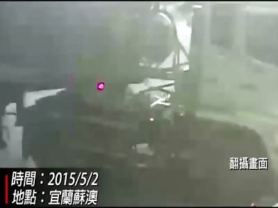 MOTHER SACRIFICES HERSELF TO PROTECT HER DAUGHTER DURING ACCIDENT