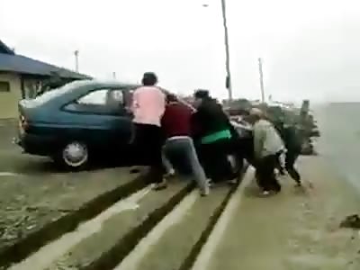 DRUNK AND DUMBASS MAN LOST HIS CAR 