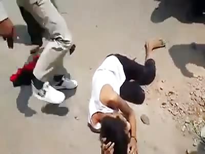 THIEF GET INSTANT JUSTICE IN CAMBODIA.