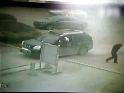 MAN DIES BURNED AFTER CAR EXPLOSION