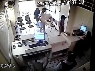 BURGLAR SHOOTS AND KILL SECURITY GUARD